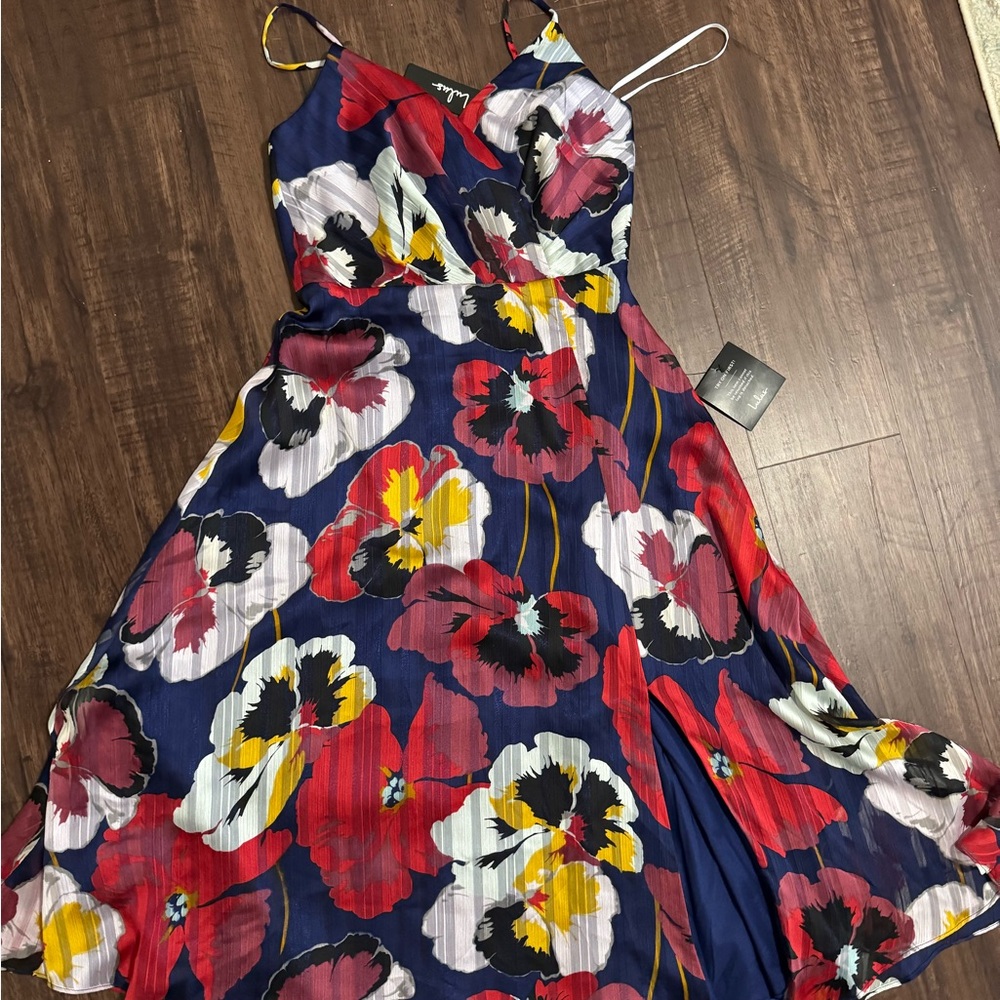 New with tags! Lulus Floral Midi Dress with adjustable straps